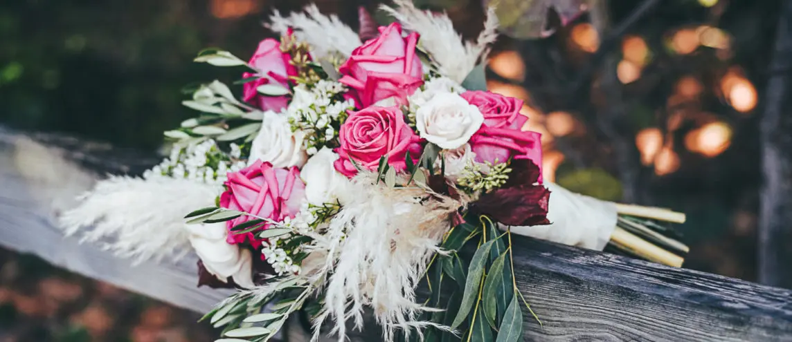 ¿Por qué las flores para bodas son tan costosas?